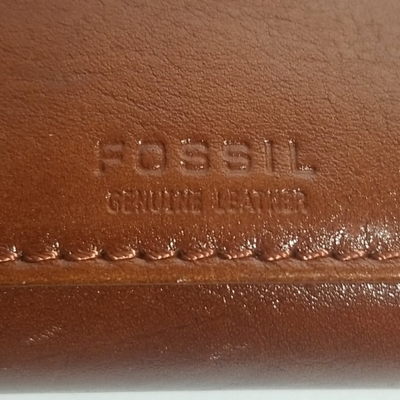 Fossil Wallet - Picture 4 of 13